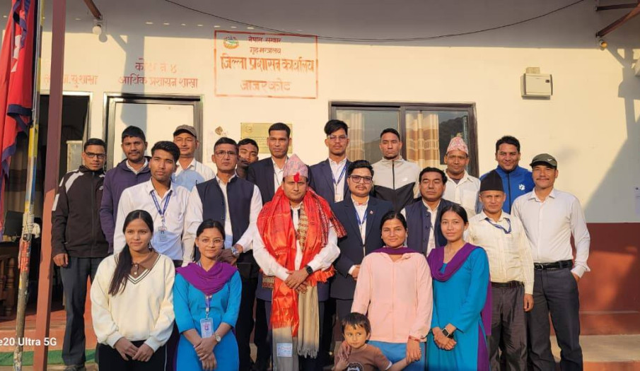 कर्मचारी मिलनकेन्द्रको तर्फबाट श्रीमान् प्रमुख जिल्ला अधिकारी श्री राजु प्रसाद पौडेलज्यूको विदाई तथा फेरि भेटौला कार्यक्रमका झलकहरु